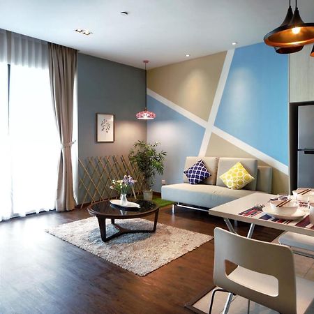 Elegant Living @ Riverson Soho Kota Kinabalu Esterno foto
