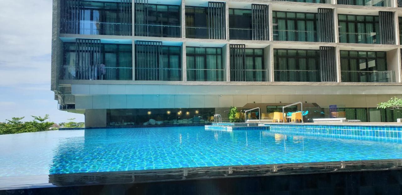Elegant Living @ Riverson Soho Kota Kinabalu Esterno foto